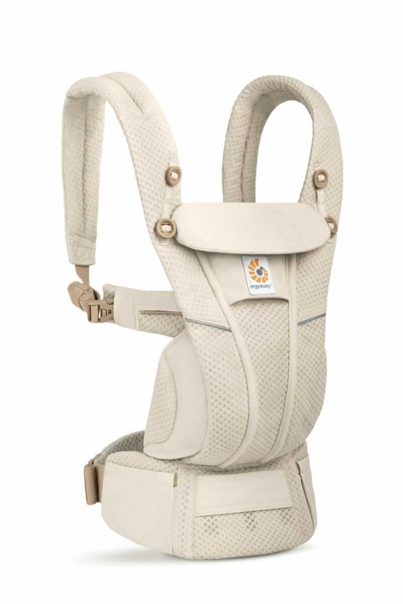 Ergonomska i prozračna nosiljka Ergobaby Omni Breeze