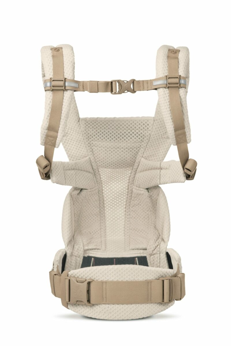 Ergonomska i prozračna nosiljka Ergobaby Omni Breeze