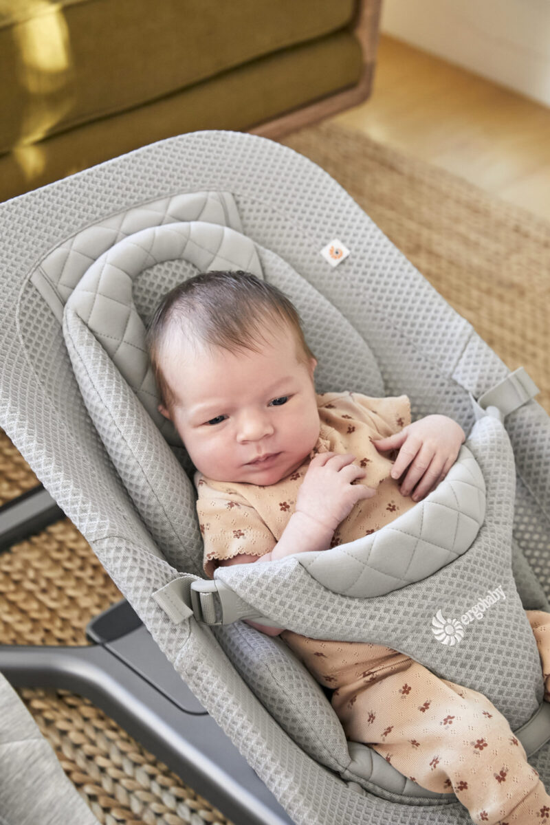Ergobaby Evolve ležaljka 3u1 mrežasta - Light Grey - Slika 5
