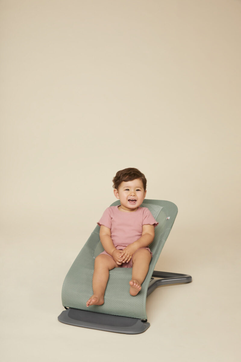 Ergobaby Evolve ležaljka 3u1 mrežasta - Sage Green - Slika 7