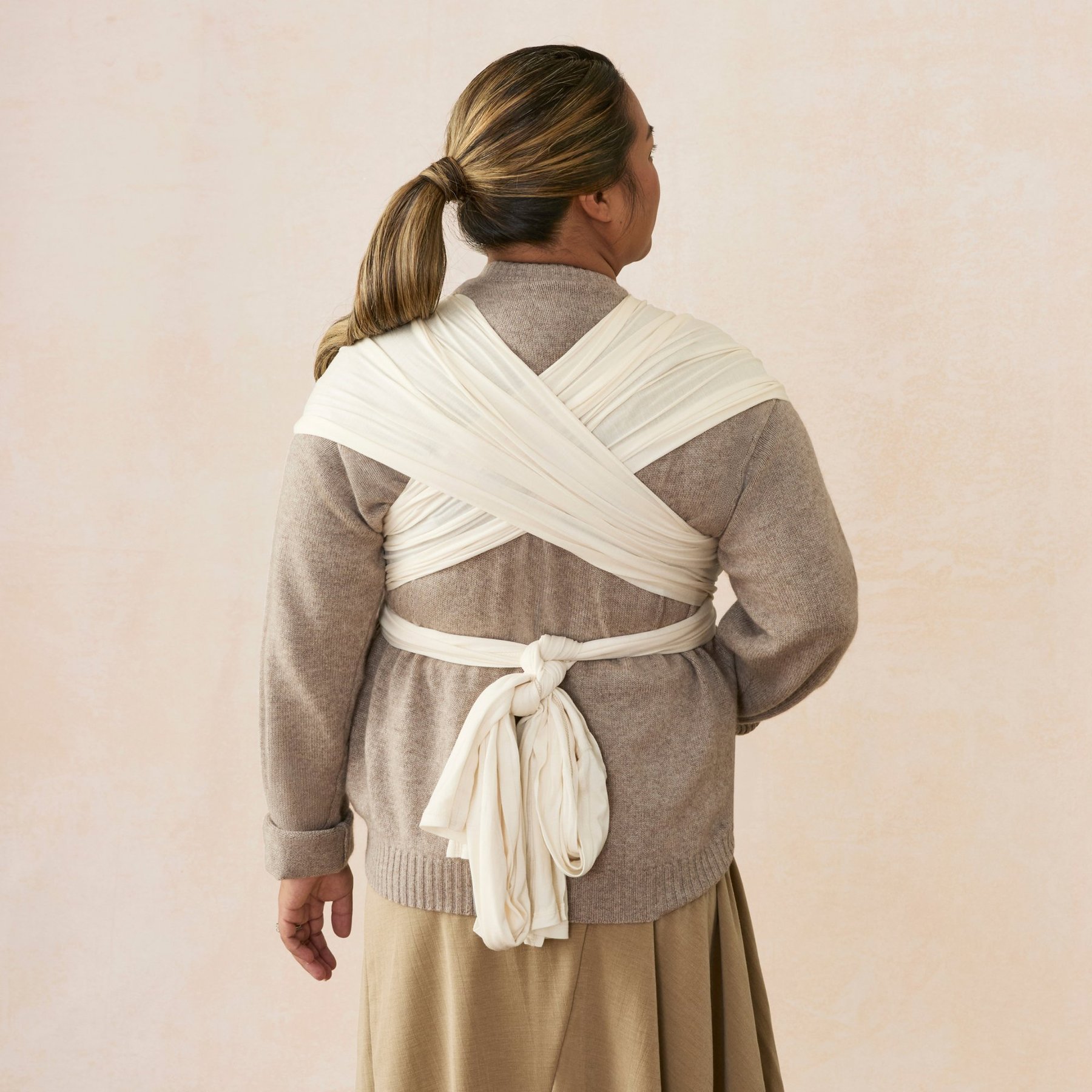 Ergobaby Aura marama Sustainable Knit - Cream - Slika 9