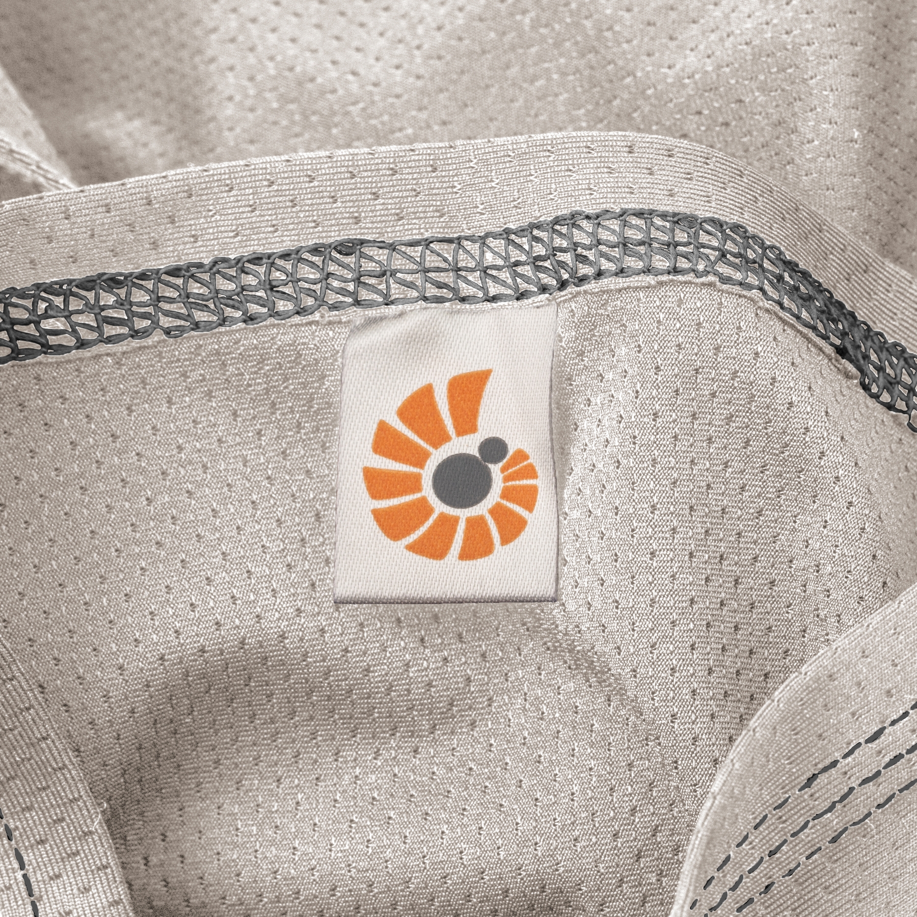 Ergobaby Aura marama Sustainable Mesh - Soft Grey - Slika 9