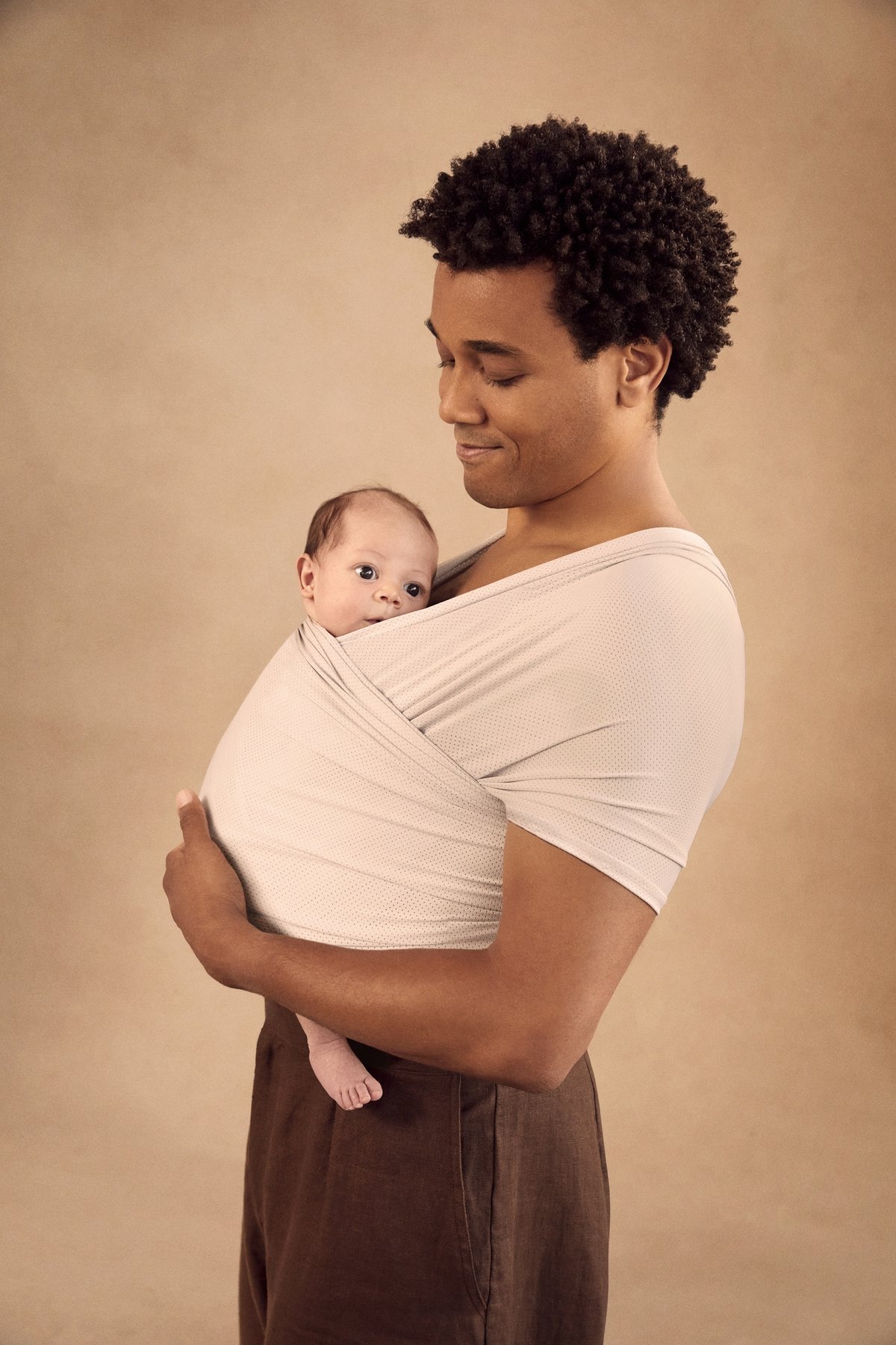 Ergobaby Aura marama Sustainable Mesh - Soft Grey - Slika 11
