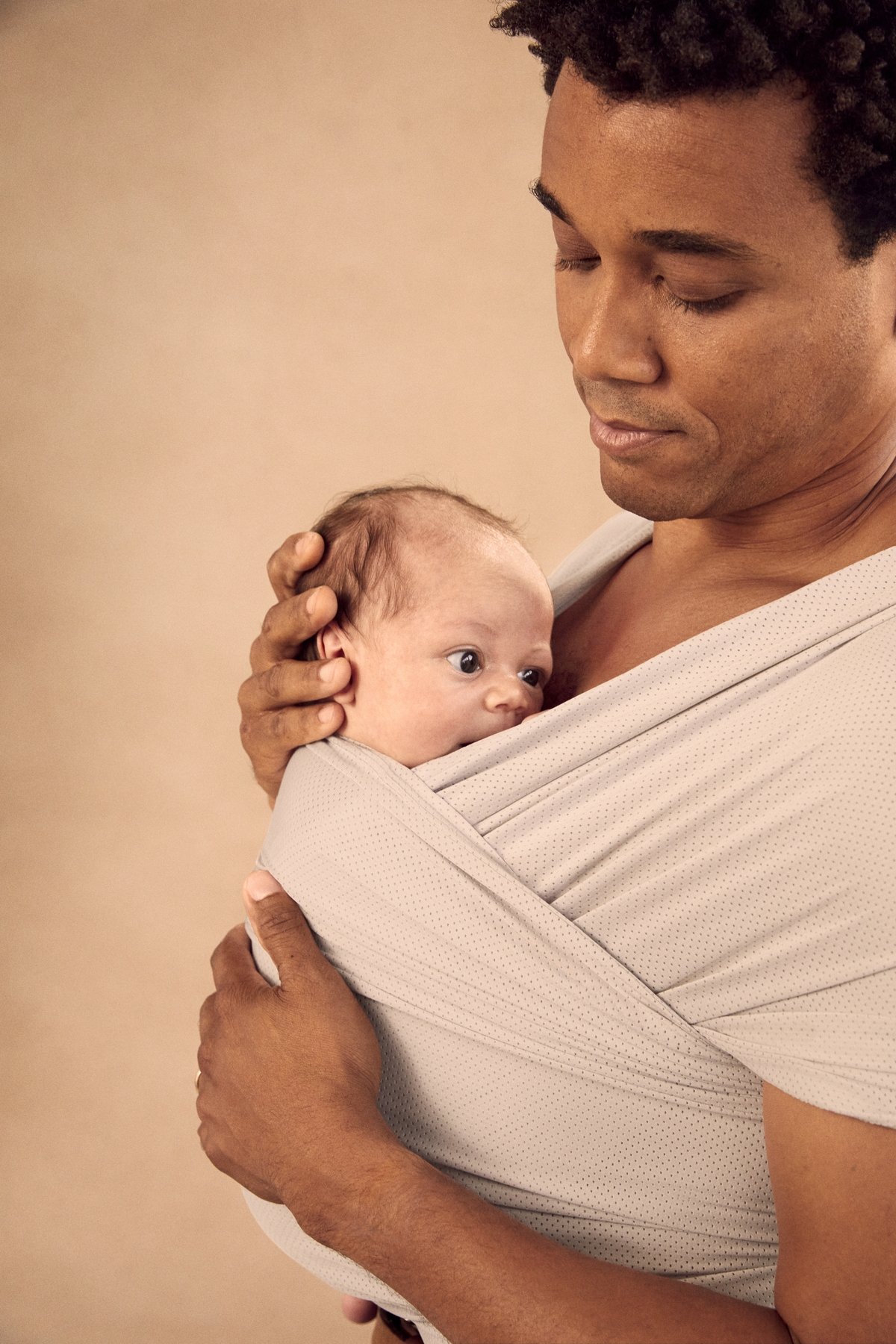 Ergobaby Aura marama Sustainable Mesh - Soft Grey - Slika 12